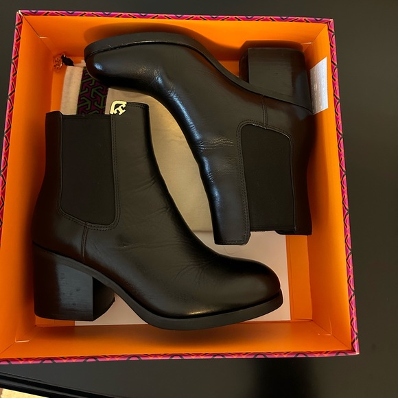 Tory Burch Nicola Bootie - Picture 2 of 12